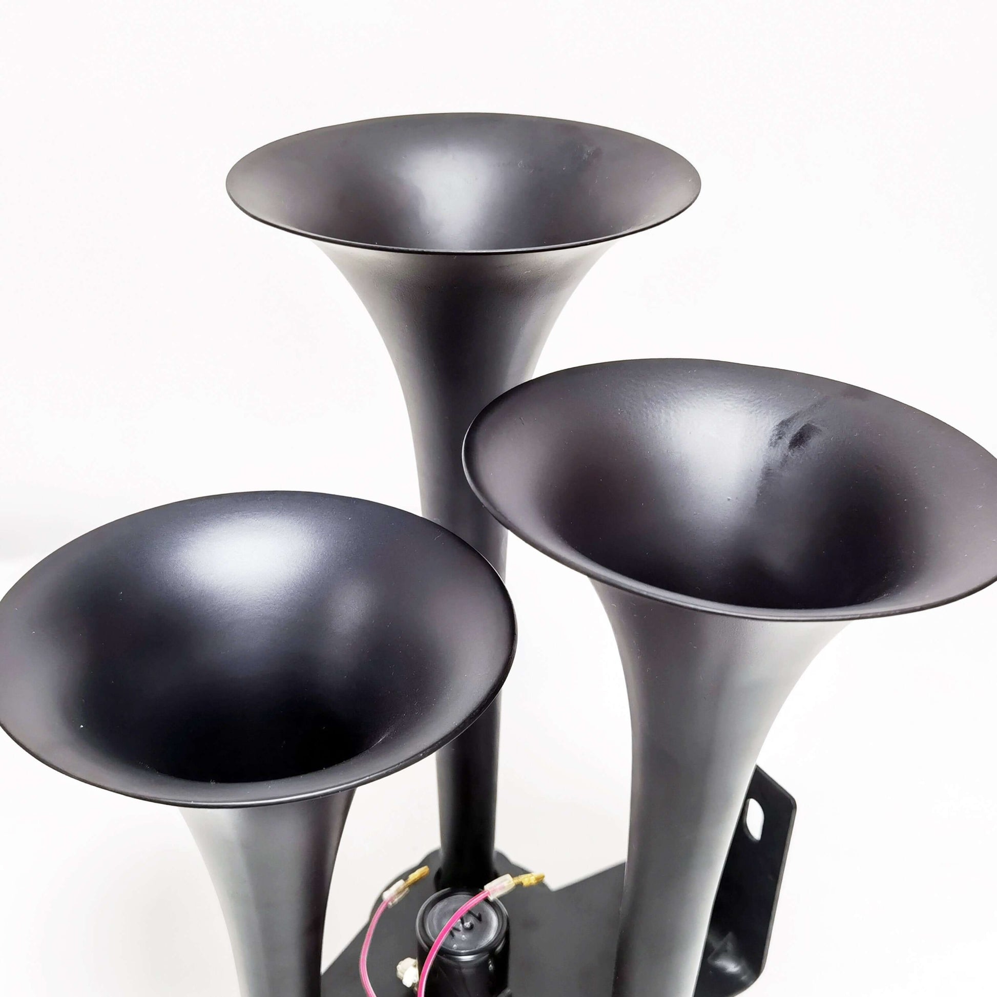 [UNIQUE OFFER] Hurricane 5Gal Train Horn Kit 10-Second Honk Time 
